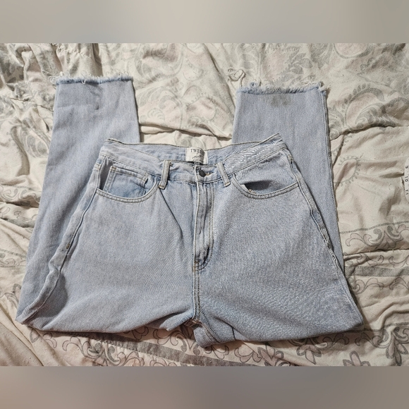 Twelve by ontwelfth light wash distressed jeans! - Picture 2 of 8